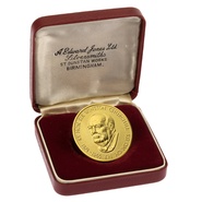 1874-1965 Sir Winston Churchill Medal A.E. Jones 1.3" Boxed