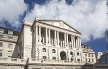Bank of England pumps £100bn into UK economy