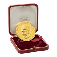 1874-1965 Sir Winston Churchill Medal A.E. Jones 2.3" Boxed