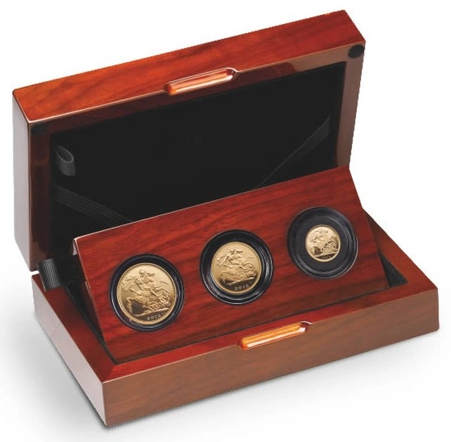 2015 Gold Proof Sovereign Three Coin Set - Fifth Portrait Boxed (smaller)