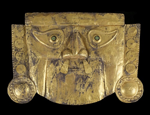 Old Peruvian gold artifact