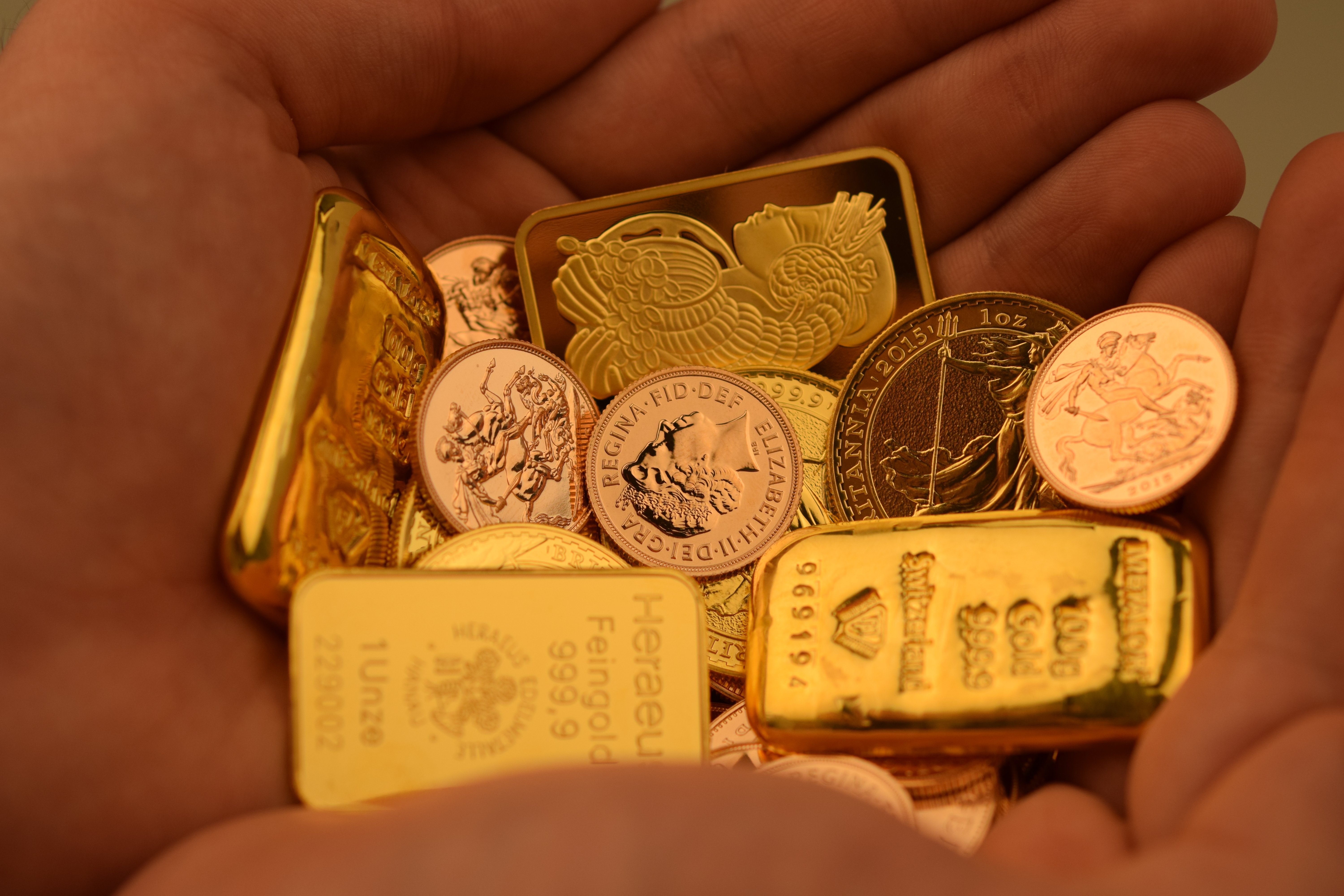 Gold in Hands